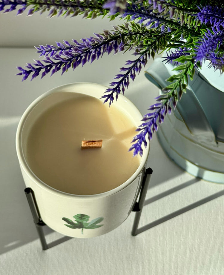 Lumanare Botanica De Soia Medie Cu Fitil De Lemn + Suport GRATUIT