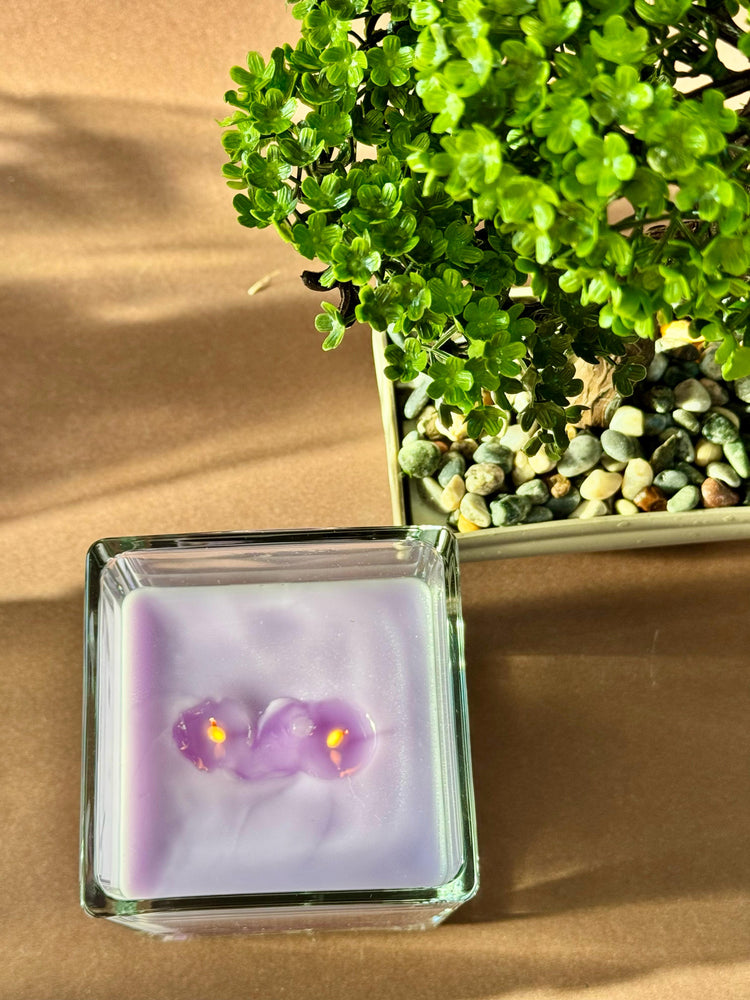 Lumanare Curcubeu în Sticla - Lavanda