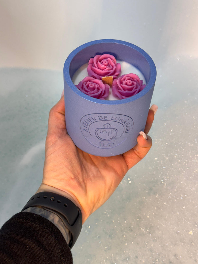 Lumanare parfumata Zambile, 230g