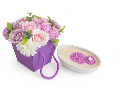 Set Cadou Handmade cu Flori de Săpun și Lumânare Parfumată
