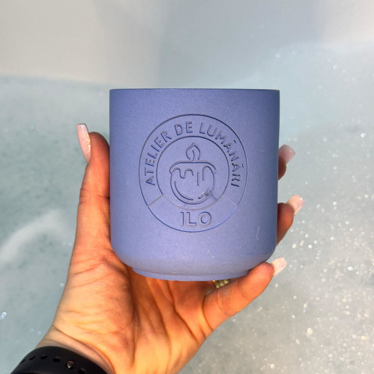 Lumanare parfumata Zambile, 230g