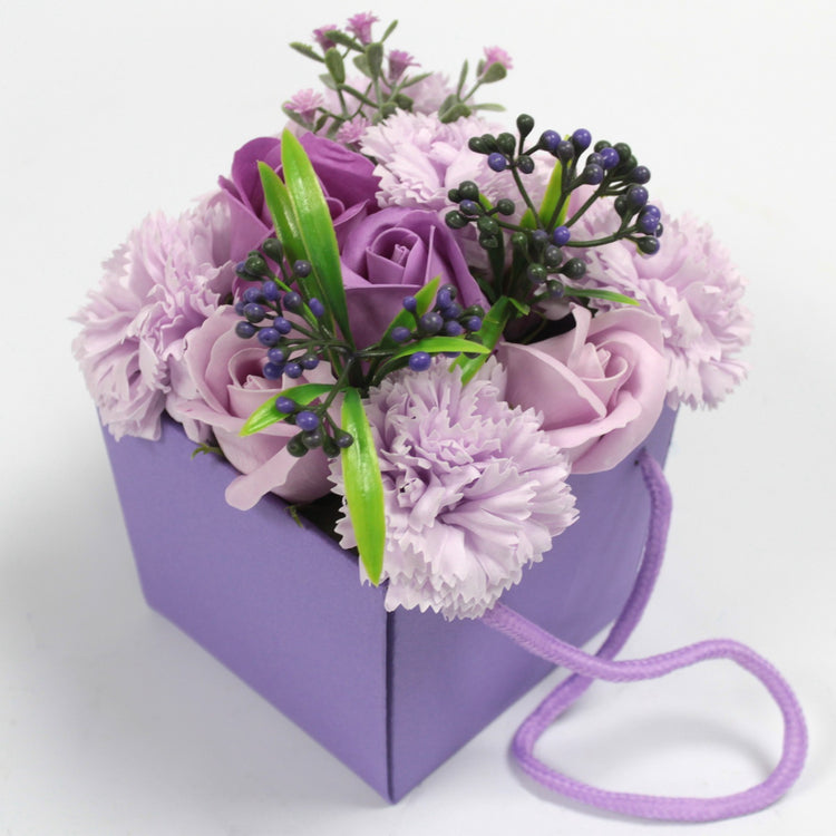 Buchet de Flori de Săpun - Trandafir Violet și Garoafe